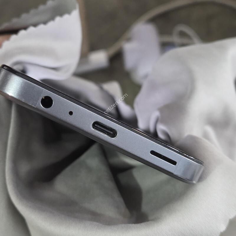 �����ÿ��̵�7 (128GB) �˴ϴ� S��