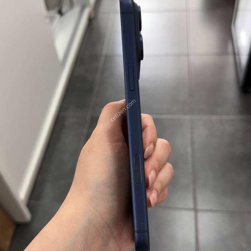 ����Ŭ135/A��)������17���θƽ� ���� 256GB/99% Y1893