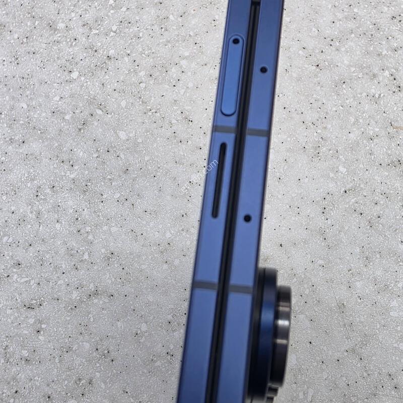 Z����7 256G