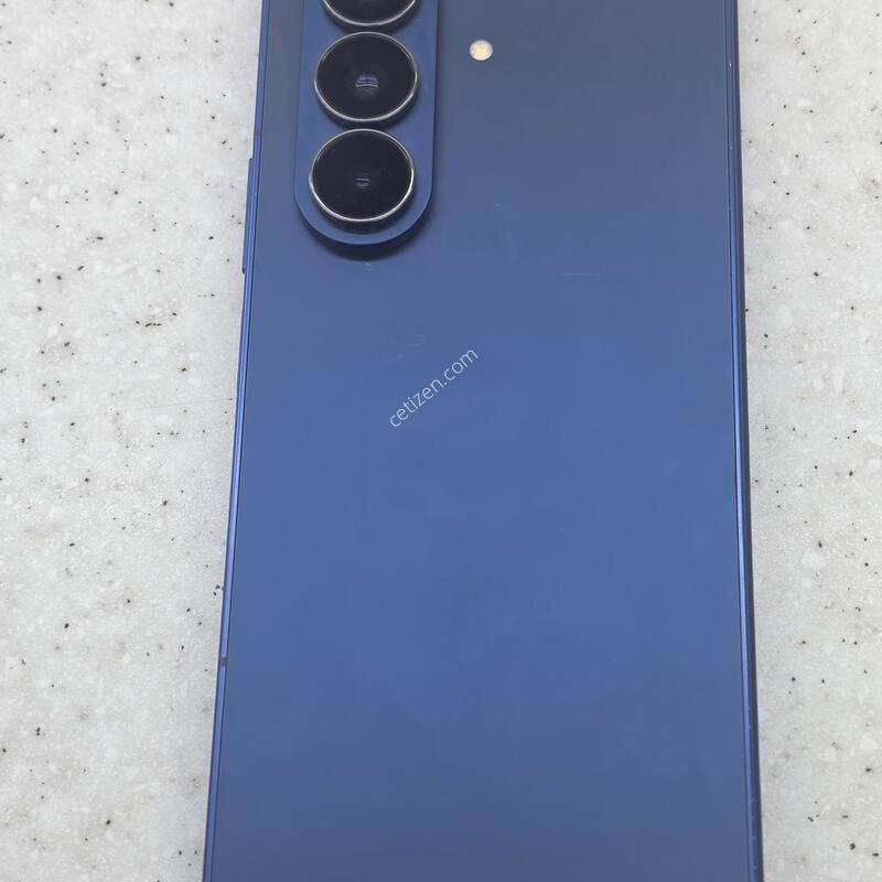 Z����7 256G