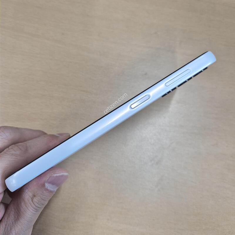 ����������3 ȭ��Ʈ S�� 128GB