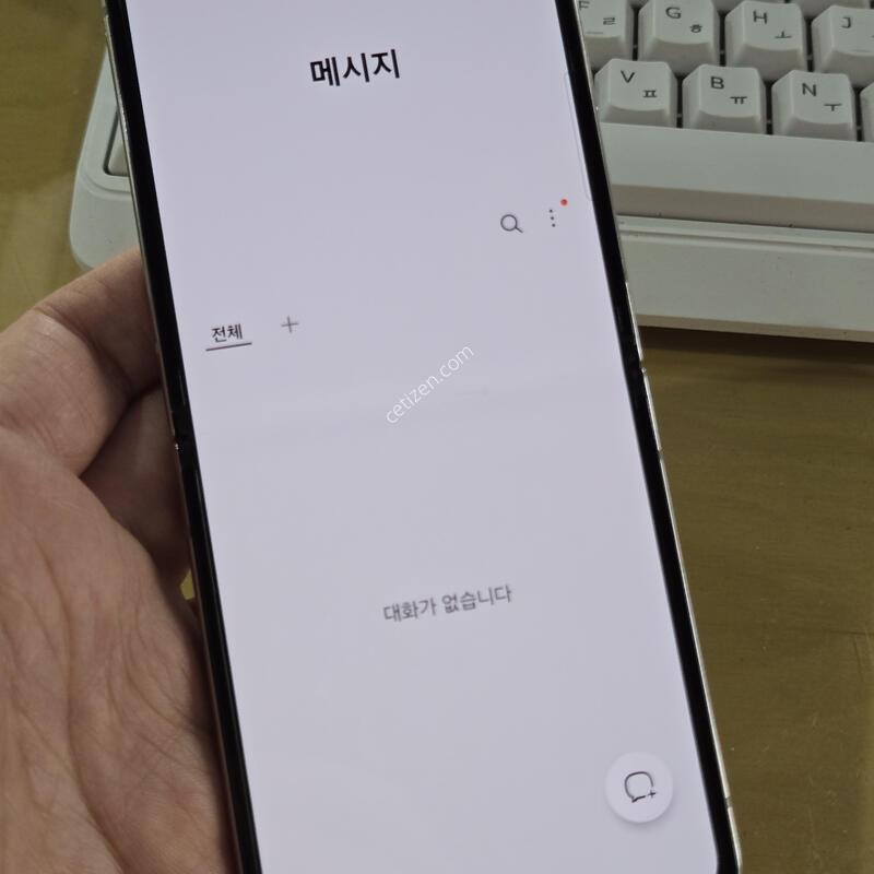 ������ Z�ø�4 256ȭ��Ʈ LCD�̻� ����