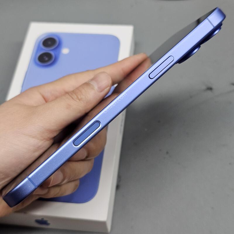 ���� ������ 16�÷��� 256GB ��Ʈ�󸶸�(����) Ǯ�ڽ� ���͸�92% ���ܻ� �߰���~!