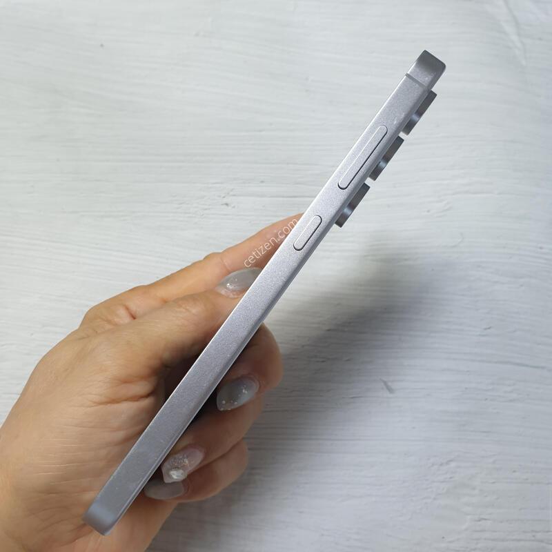 LG ������ S24FE ���� 256G S�� �Ǹ��մϴ�