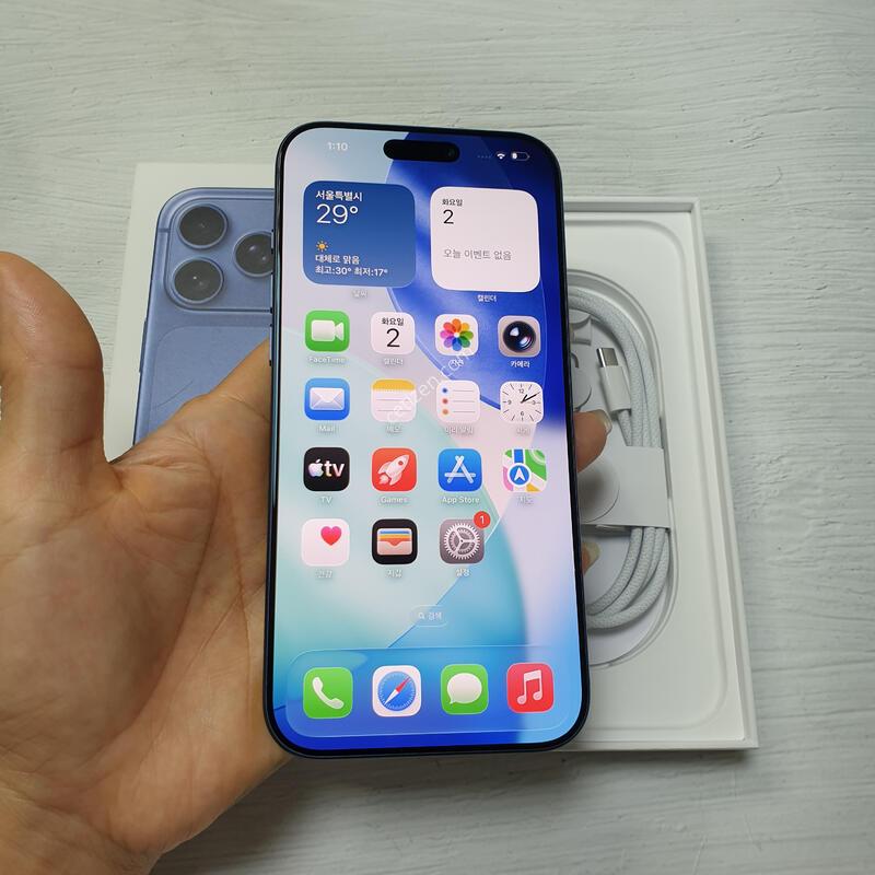 ������17���θƽ� ������ 256G ����ǰ �̻�� S�� Ǯ�ڽ� �Ǹ��մϴ�