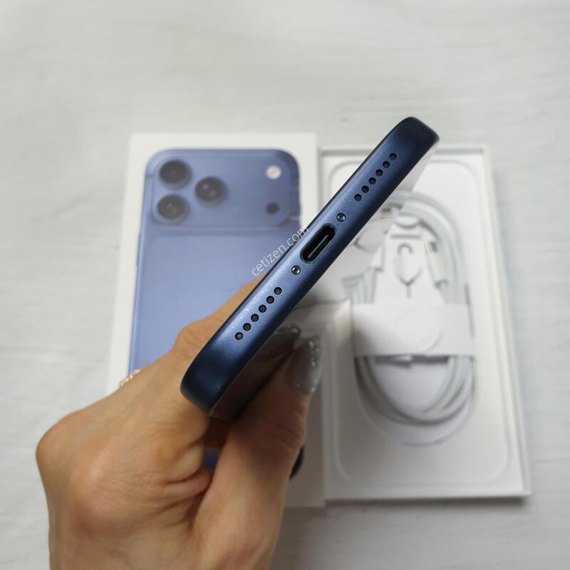 ������17���θƽ� ������ 256G ����ǰ �̻�� S�� Ǯ�ڽ� �Ǹ��մϴ�