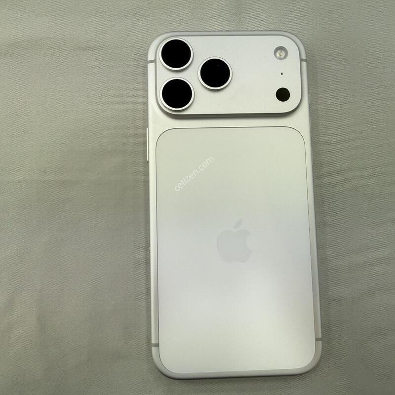 ������ 17���� �ƽ� 512G �ǹ� �Ǹ� �մϴ�.