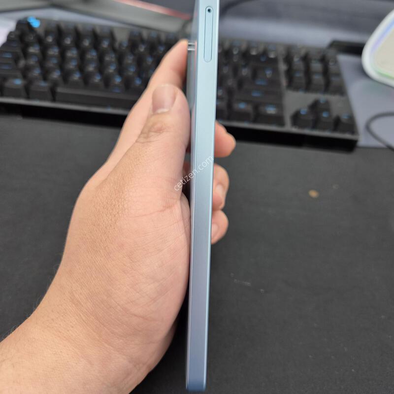 ������ A17 ���̽����� 128G