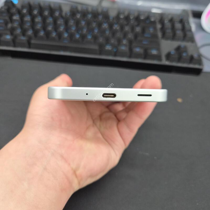 ������ ���̵�8 �׸� 128G