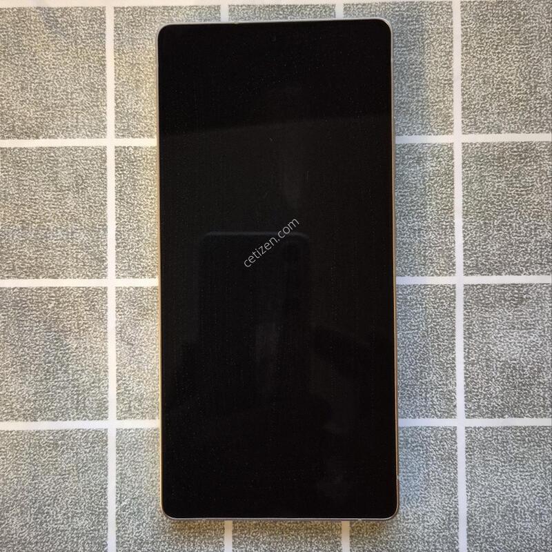 ������ S25 ��Ʈ�� 512GB ƼŸ������ �ڱ���