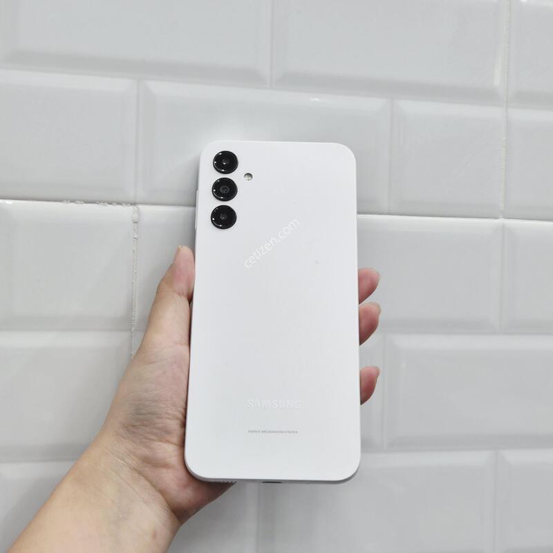 ����������3 ȭ��Ʈ 128GB