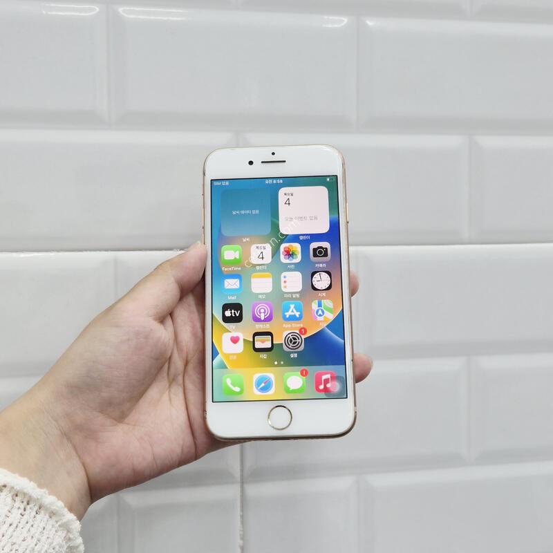 ������8 ��� 64GB ���͸� ����