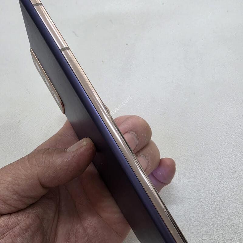 ������ S21���̿÷� ���ܻ� A��