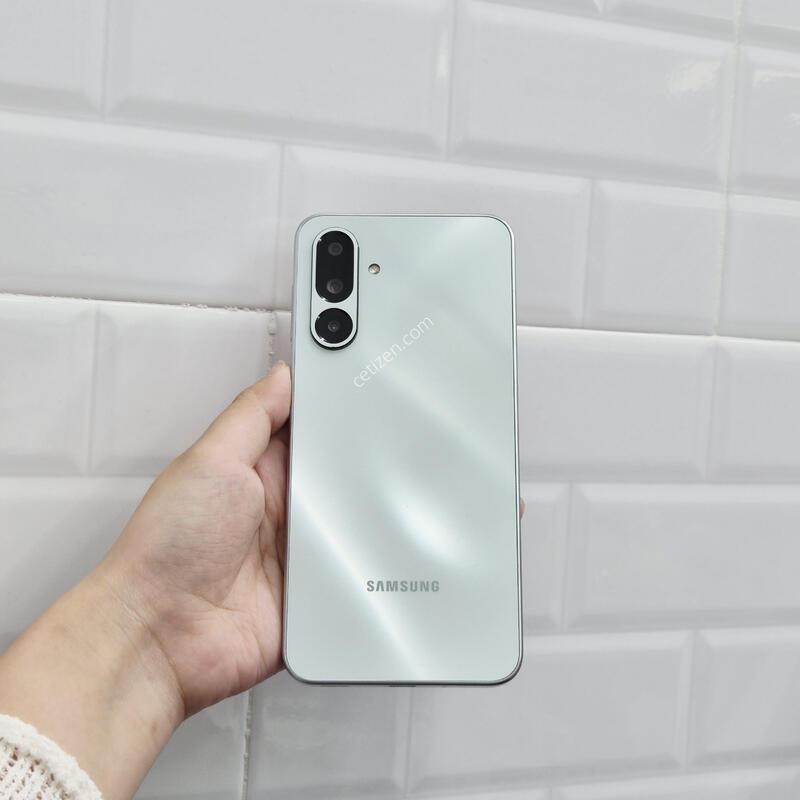 ����������4 �׸� 128GB �ǻ�� 6����