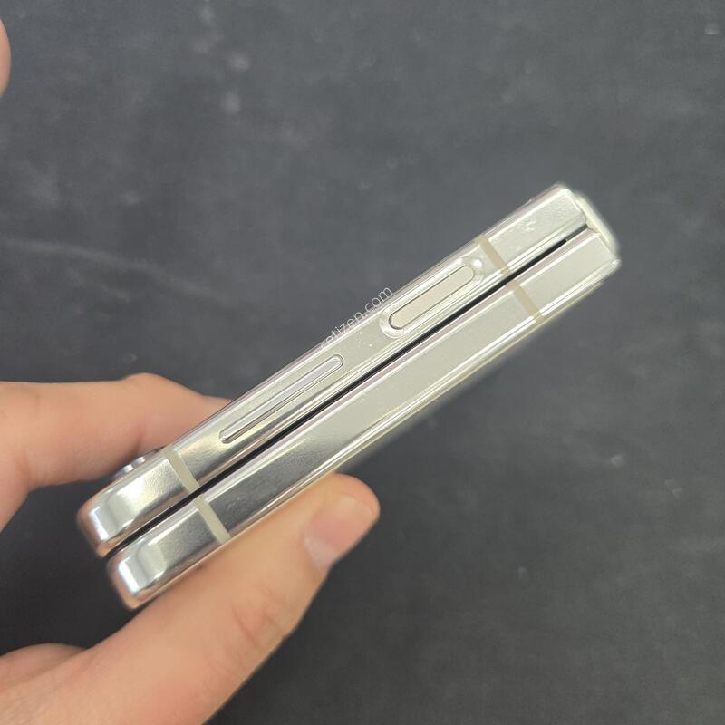 ������ �ø�5 ũ�� 512GB ������� �����Ǹ�