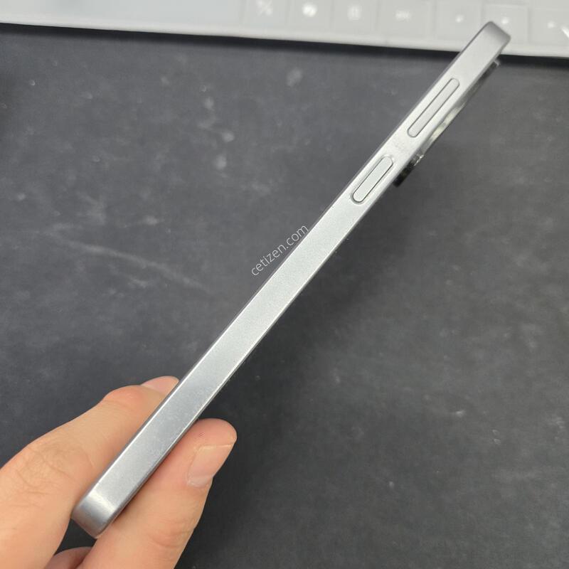������ ���̵�8 ���� 128GB ���ܻ� �������� ��Ư���Ǹ�