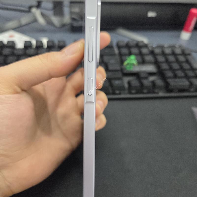 ������ A36 128G ���̽�����