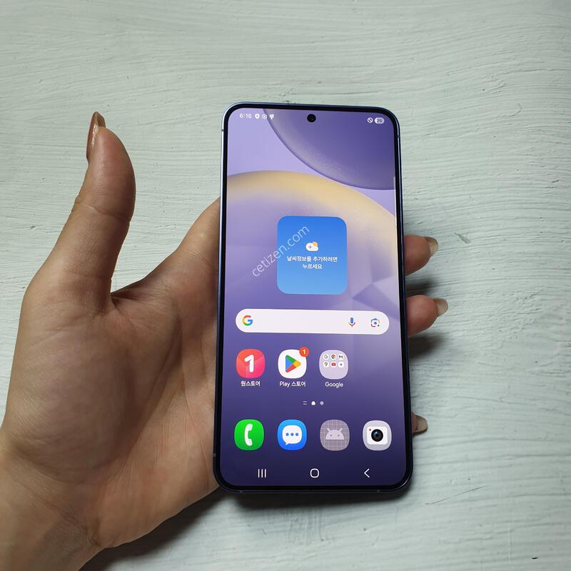 LG ������ S24 ���̿÷� 256G S�� �Ǹ��մϴ�
