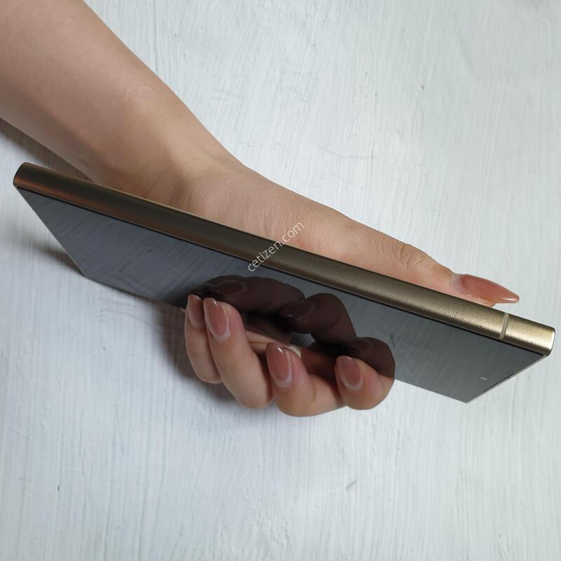 LG ������ S24��Ʈ�� ƼŸ�����ο� 256G S�� �Ǹ��մϴ�