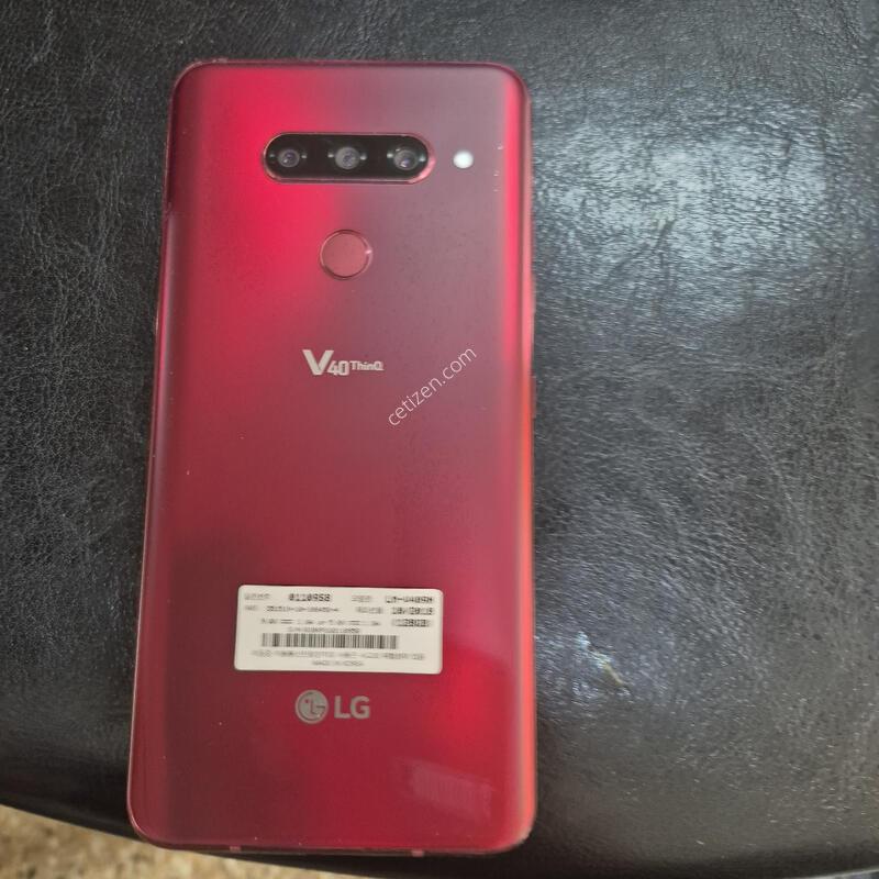 V40