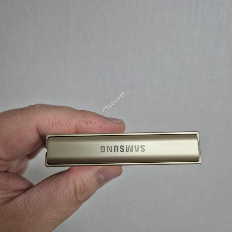 �ø�6 LCD�� ���� - 13286