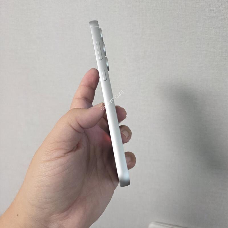 ������ S23FE ���̿÷� 256�Ⱑ SS�� �Ⱦƿ�~