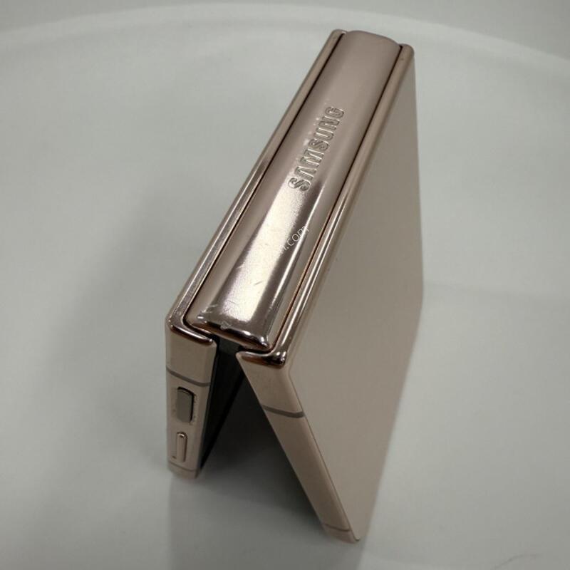 ������Z�ø�4 256GB ��� �Ǹ��մϴ�.