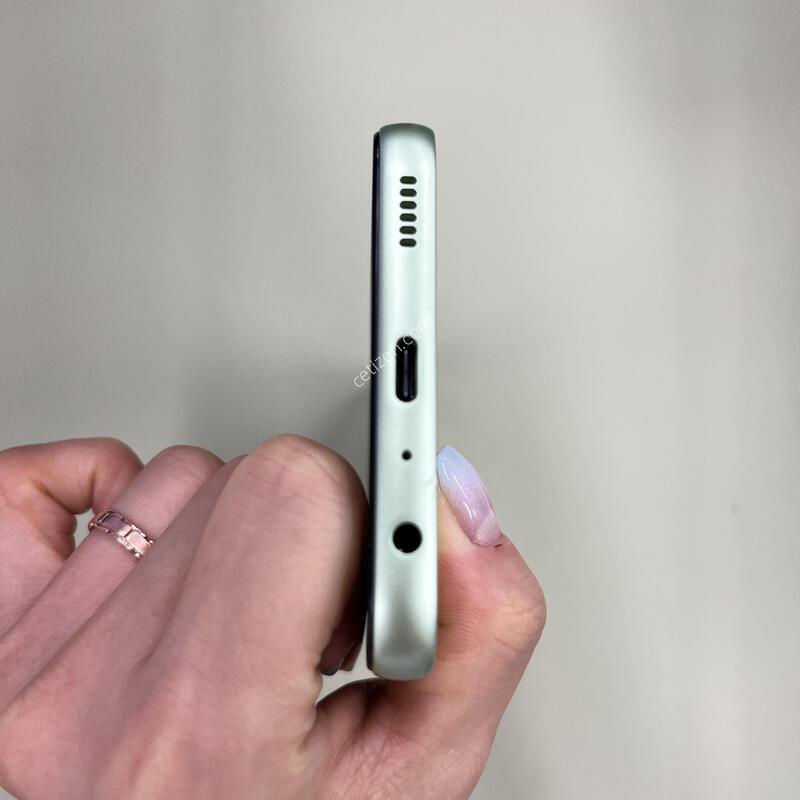 ������A24 128GB
