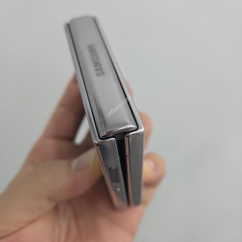 ������ Z�ø�4 256GB ȭ��Ʈ
