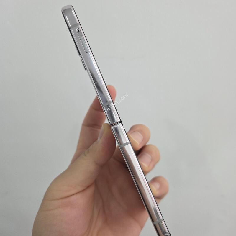 ������ Z�ø�4 256GB ȭ��Ʈ