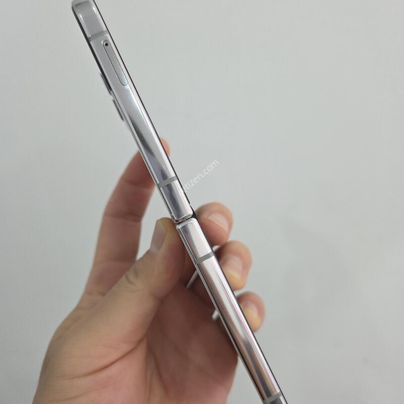 ������ Z�ø�4 256GB ȭ��Ʈ