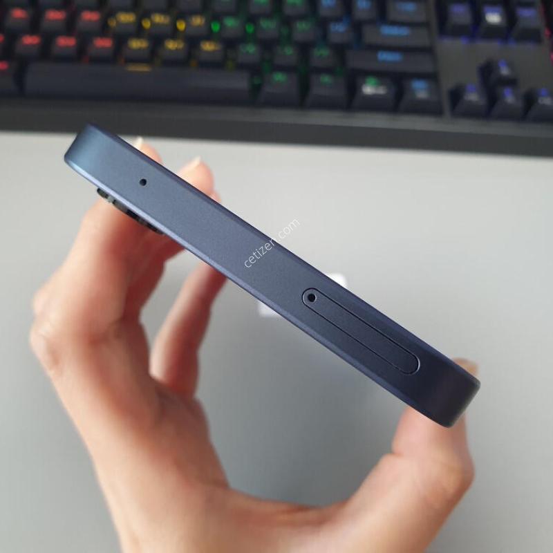 ������ A35 / 128GB / ���̺�