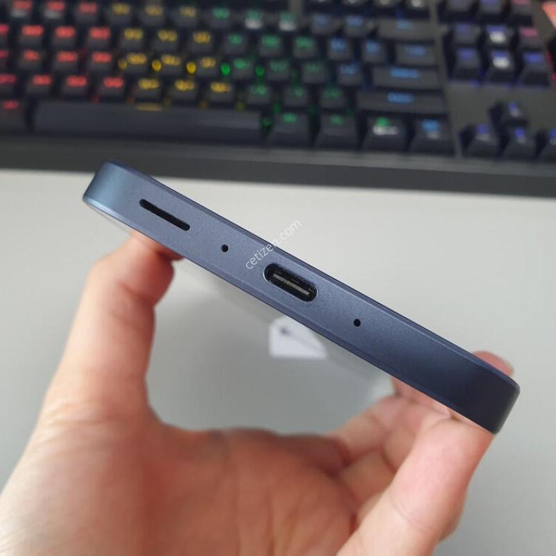 ������ A35 / 128GB / ���̺�