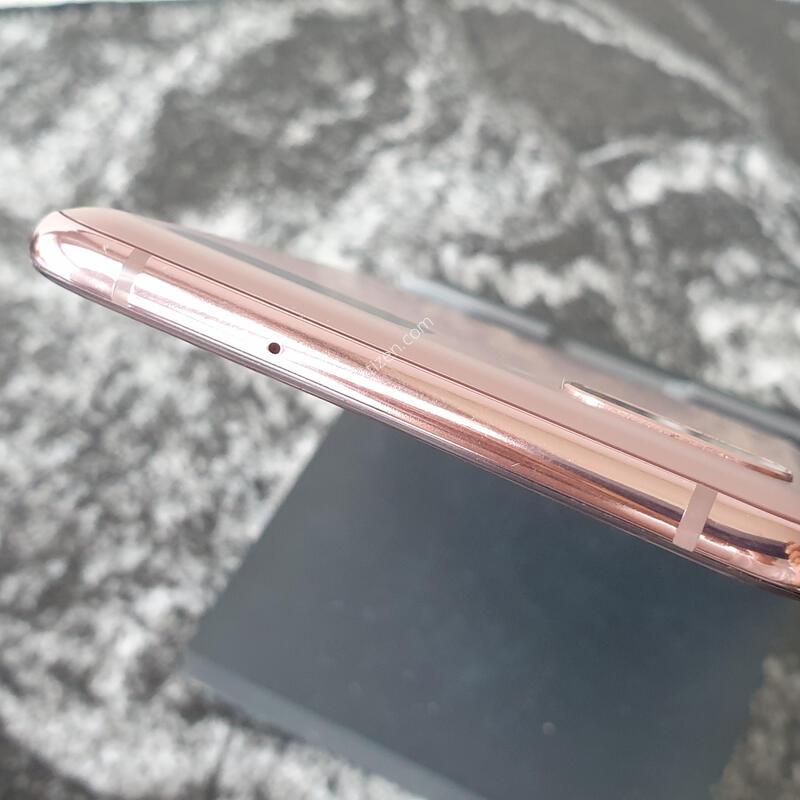 SK ������Z�ø� (F707N) ��ũ��� 256�Ⱑ (0307072)