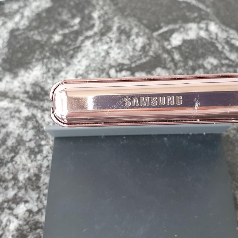SK ������Z�ø� (F707N) ��ũ��� 256�Ⱑ (0307072)