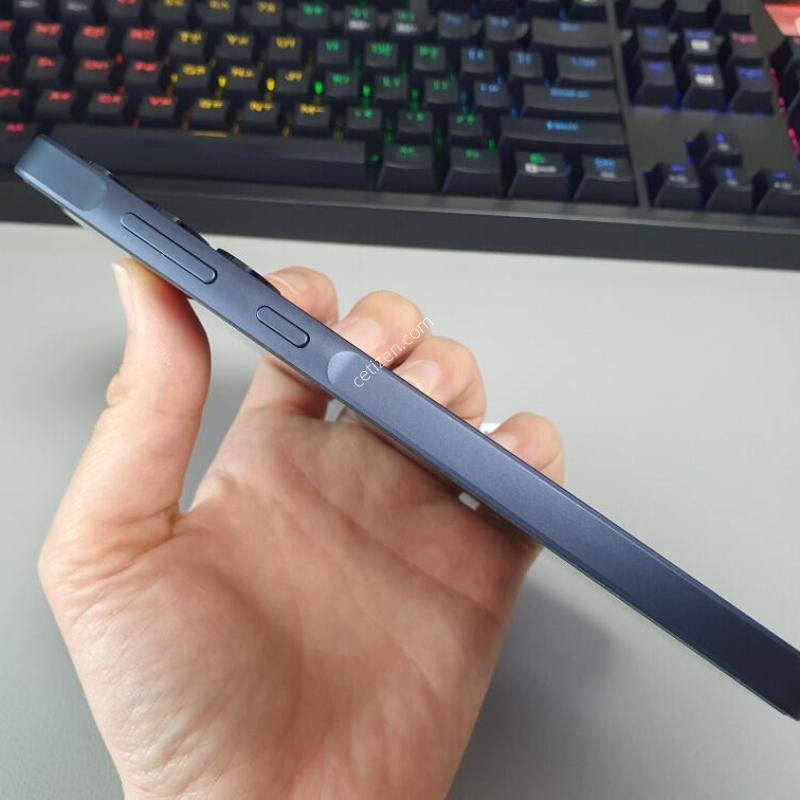 ������ A35 / 128GB / ���̺�