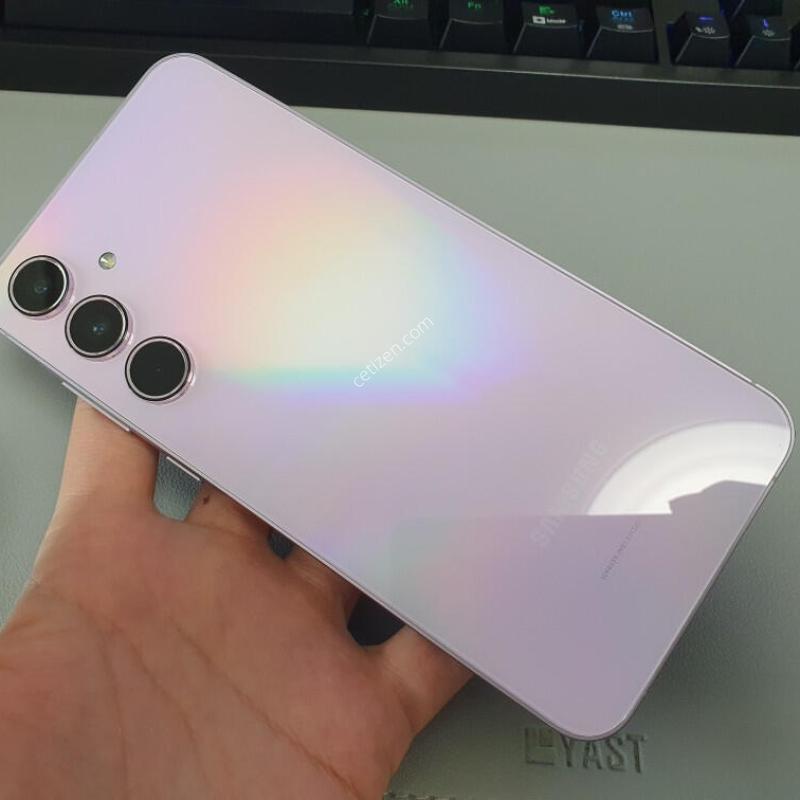 ������ ����5 / 128GB / ���϶�
