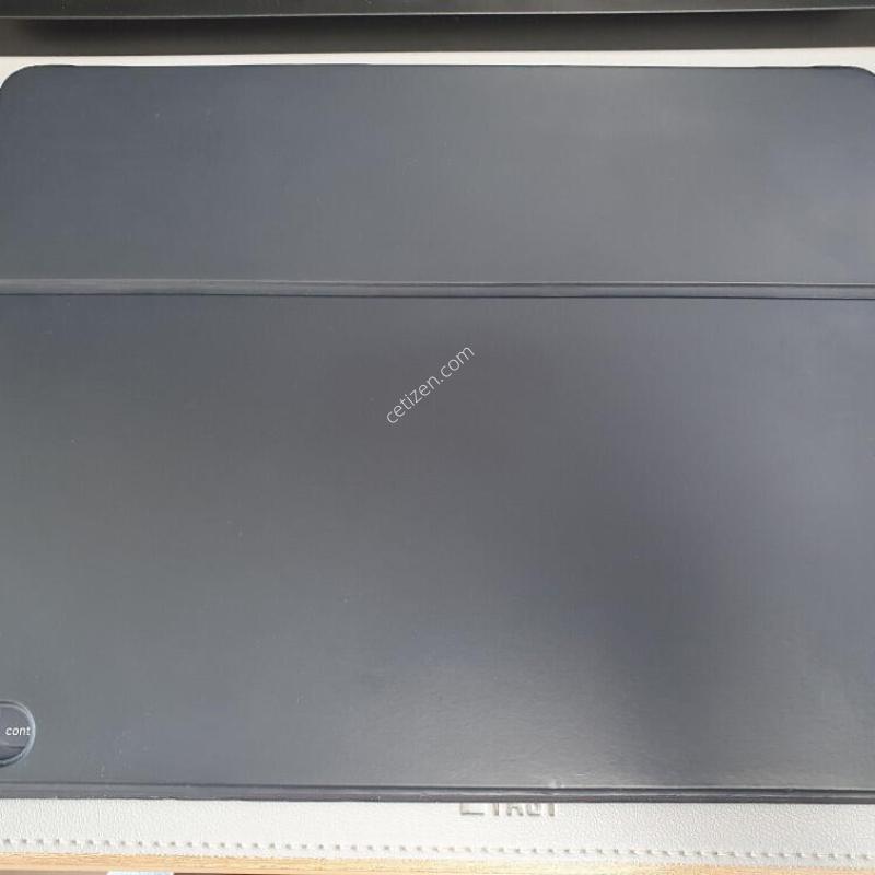 �����е� ���� 12.9 3���� / 1TB / �׷���