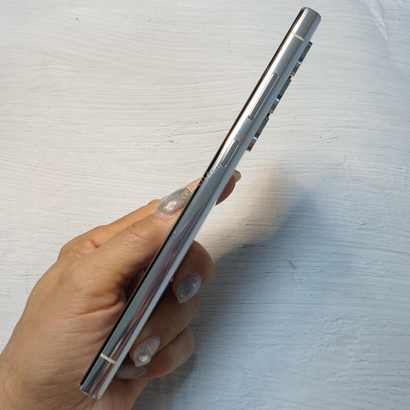 LG ������ S23��Ʈ�� ũ�� 256G S�� �Ǹ��մϴ�