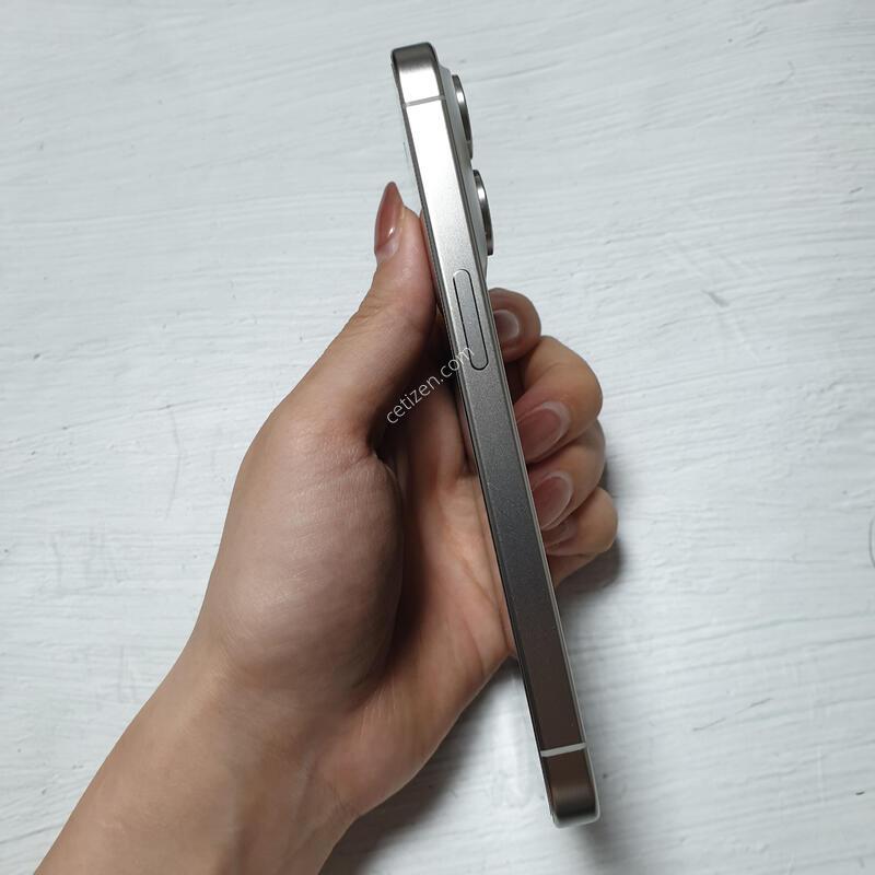 ������15���� ȭ��ƮƼŸ�� 256G A�� �Ǹ��մϴ�