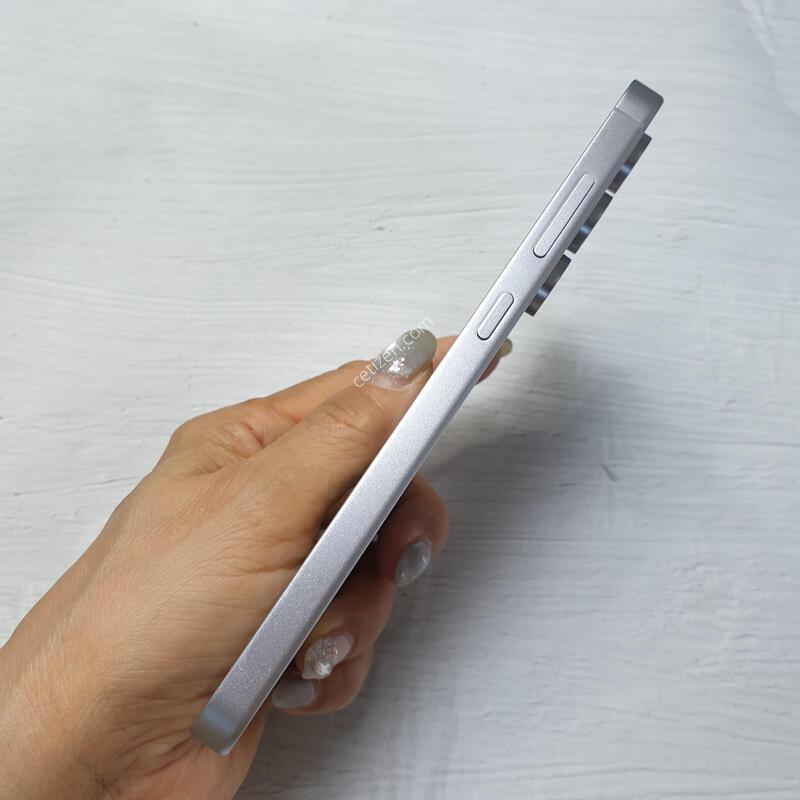 LG ������ S24FE �׷��� 256G S�� �Ǹ��մϴ�