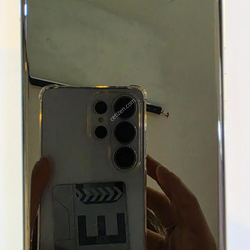 ������ S22��Ʈ��(ȭ��Ʈ) 256�Ⱑ ���������� ������Դϴ�.