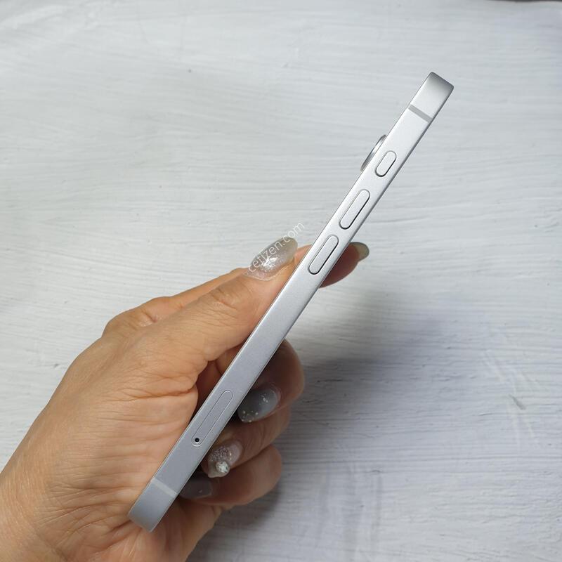 ������16e ȭ��Ʈ 128G A�� ������ �Ǹ��մϴ�