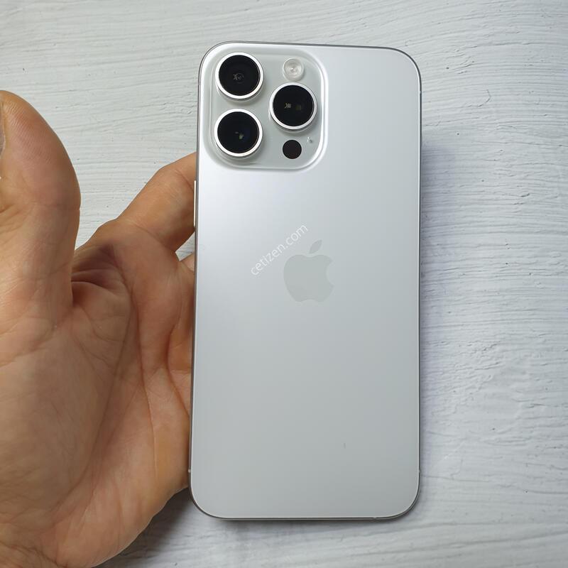 ������ 15���θƽ� ȭ��ƮƼŸ�� 256G A�� ������ �Ǹ��մϴ�