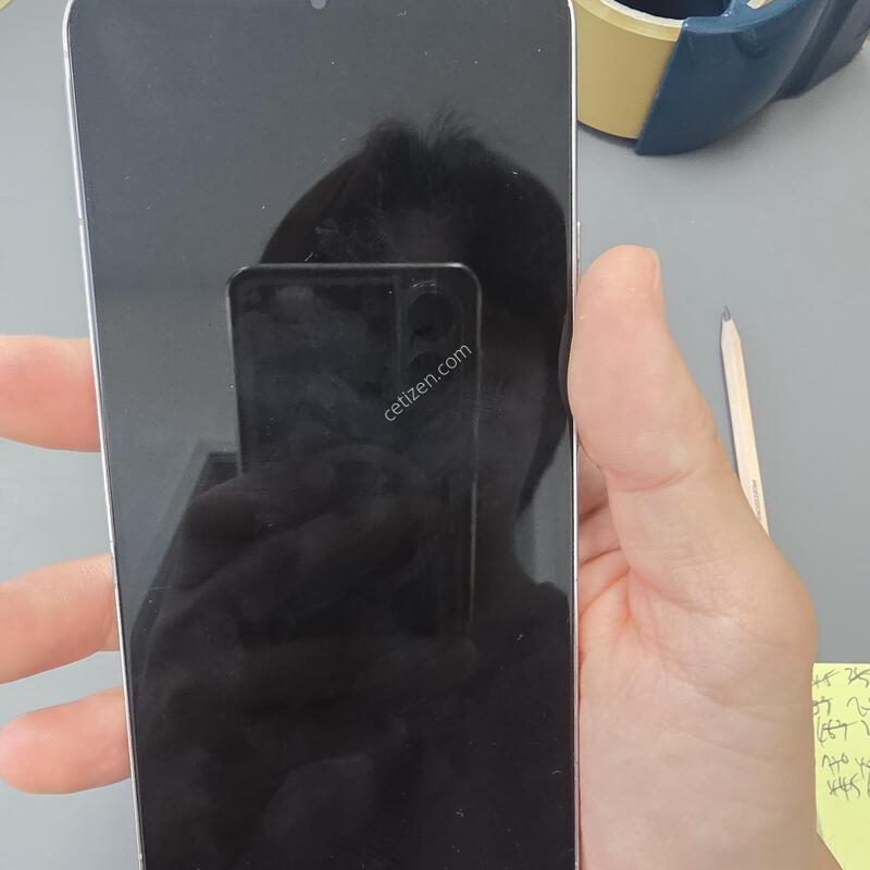 (2100)������s22�÷��� 256 �Ǹ��մϴ�