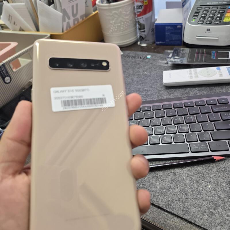 (904)g977