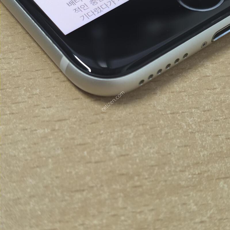������SE 3���� 128GB