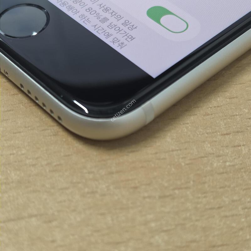 ������SE 3���� 128GB