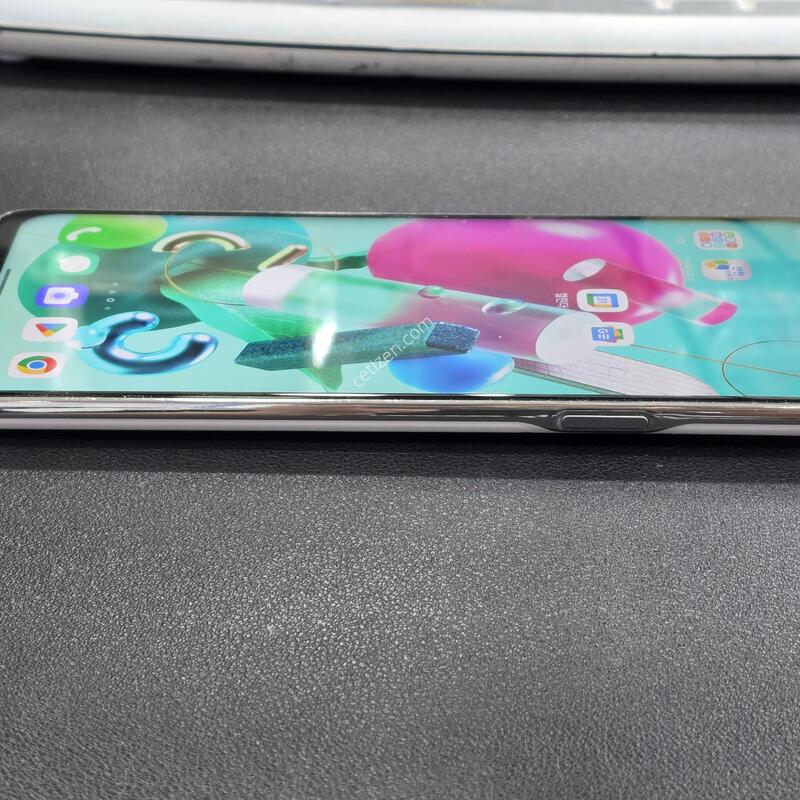 LG Q920 �Ǹ��մϴ�.����Ȯ�����ּ���
