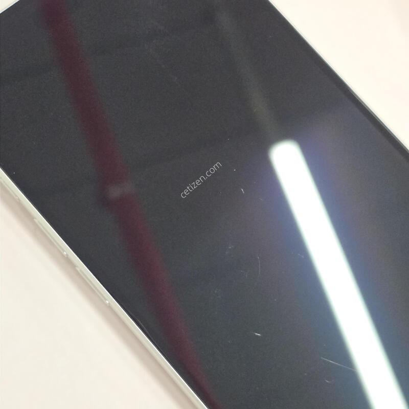 ������16�÷��� 256GB ȭ��Ʈ